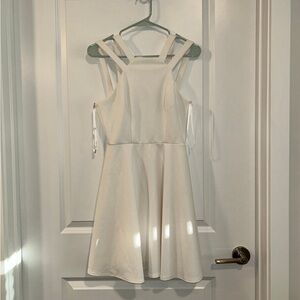 Women’s White Halter Dress Size 9